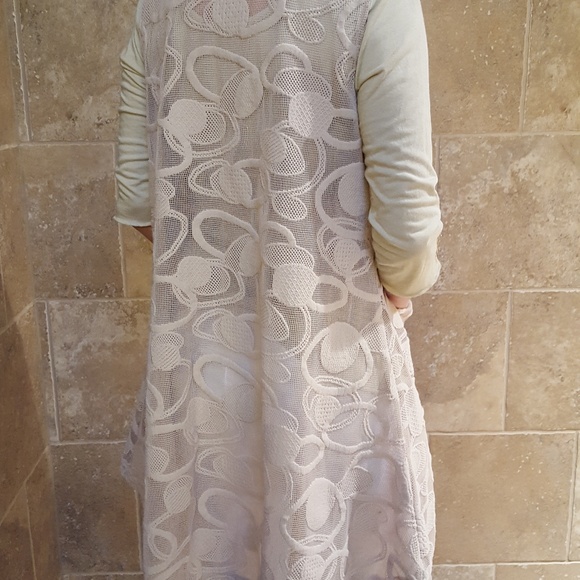 Drape Front Lace Vest - Picture 2 of 3